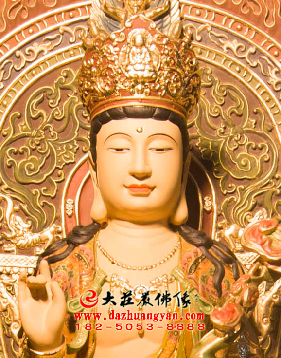 大智文殊师利菩萨铜雕彩绘佛像特写 大智文殊师利菩萨铜雕彩绘佛像特写