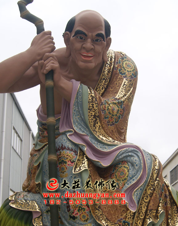 生漆脱胎伐阇罗弗多罗尊者彩绘佛像正面近照 生漆脱胎伐阇罗弗多罗尊者彩绘佛像正面近照