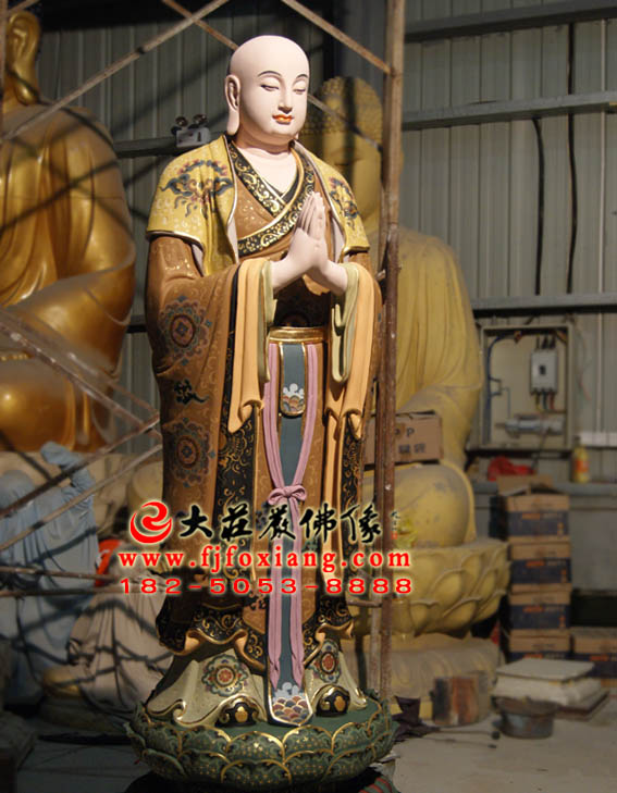 彩绘描金地藏王菩萨右㔹侍道明塑像