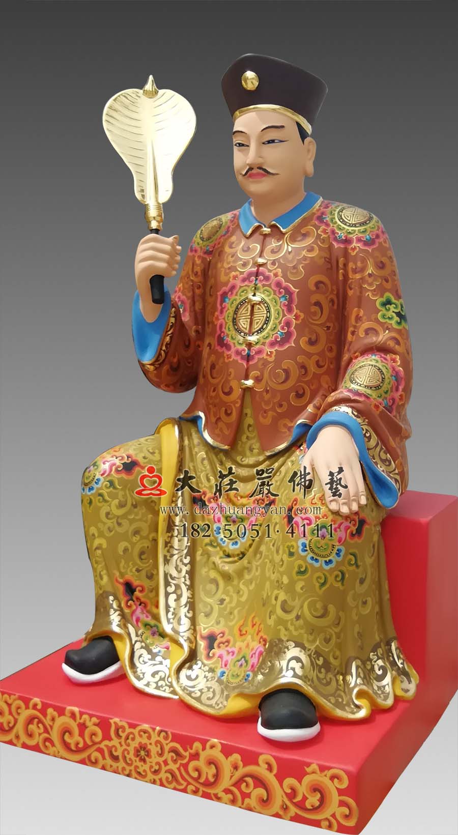 彩绘员外侧面塑像