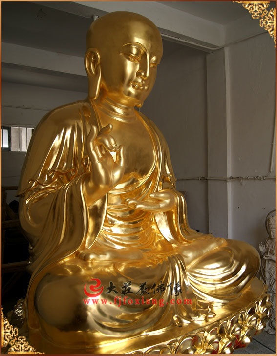 大目犍连尊者贴金塑像