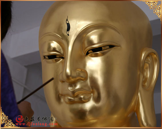 大目犍连尊者贴金塑像头部实拍