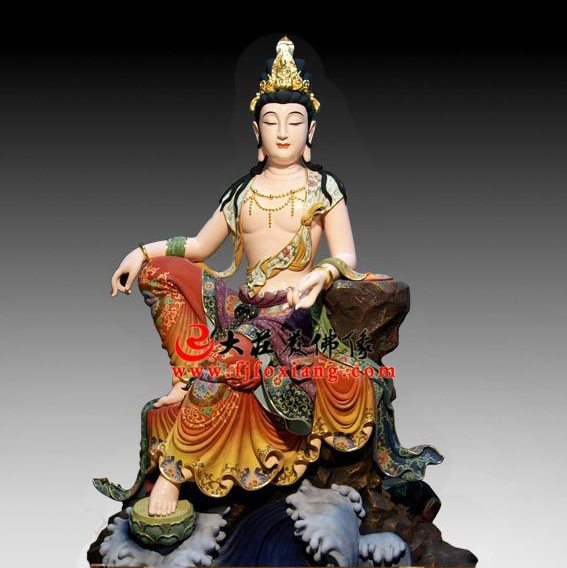 自在观音简介:         自在观音,又称观音菩萨或观自在菩萨,是西方