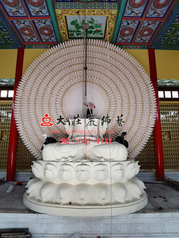  义净寺脱胎千手观音背光千手安装完毕
