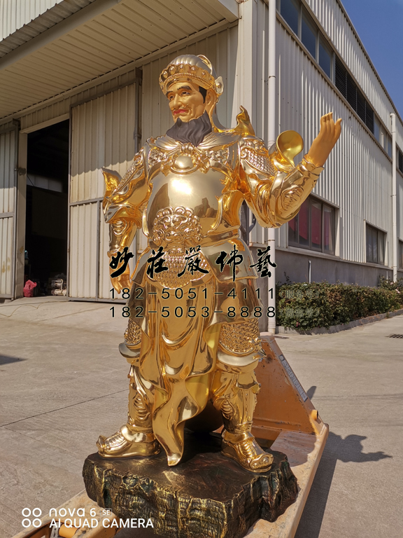 给孤独长者右侧照