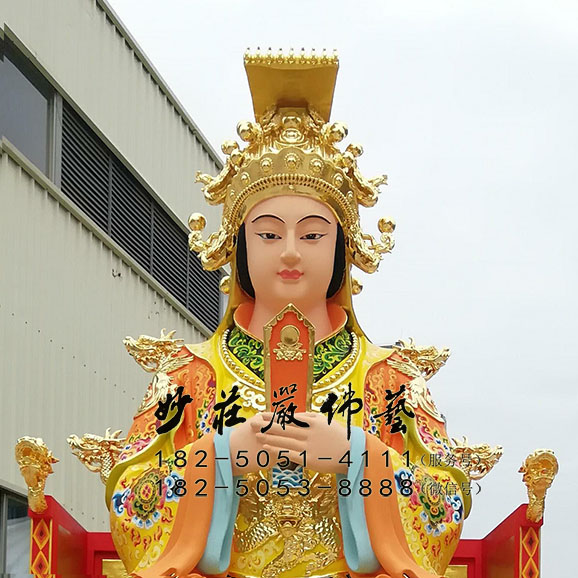 妈祖娘娘正面近照特写 妈祖娘娘正面近照