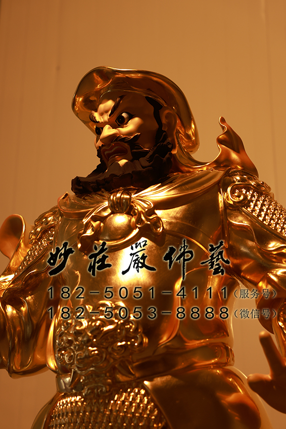 周仓神像右侧近照