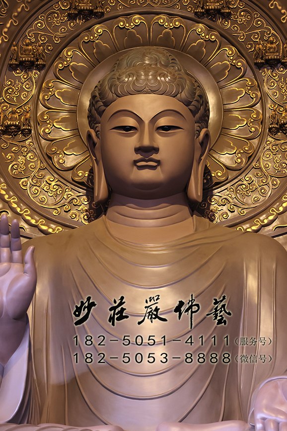 释迦牟尼佛正面近照 释迦牟尼佛塑像