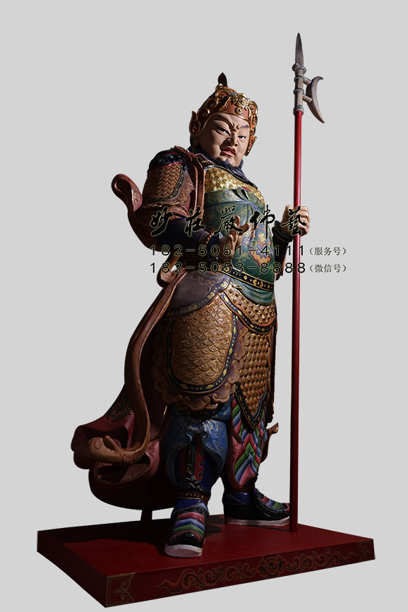 杨将军塑像左侧照