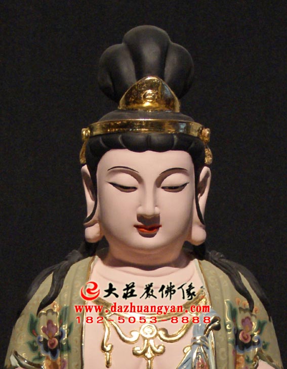 生漆脱胎自在天身彩绘塑像特写 生漆脱胎自在天身彩绘塑像特写