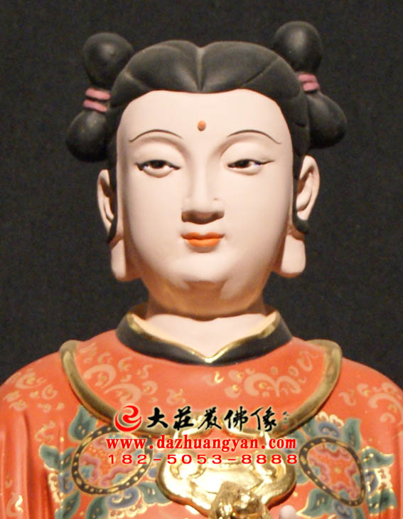 彩绘描金生漆脱胎三十二应身之龙女身塑像特写 彩绘描金生漆脱胎三十二应身之龙女身塑像特写