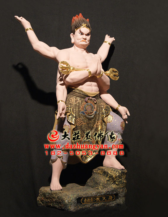 生漆脱胎夜叉身彩绘塑像侧面照 生漆脱胎夜叉身彩绘塑像侧面照