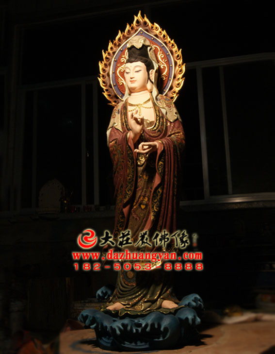生漆脱胎西方三圣之大势至菩萨彩绘塑像侧面照 生漆脱胎西方三圣之大势至菩萨彩绘塑像侧面照
