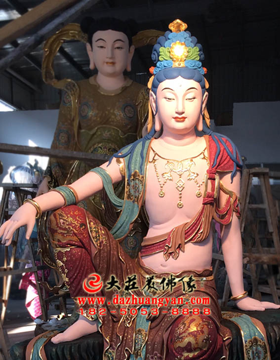 彩绘描金生漆脱胎自在观音塑像正面近照 彩绘描金生漆脱胎自在观音塑像正面近照