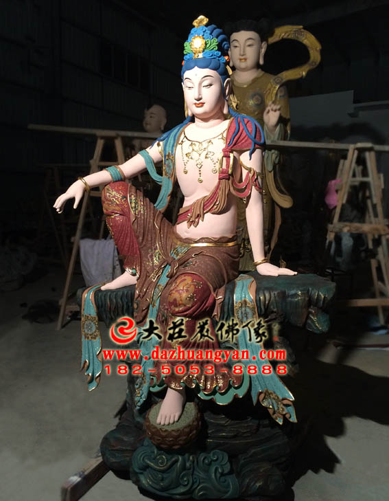 彩绘描金生漆脱胎自在观音塑像侧面照 彩绘描金生漆脱胎自在观音塑像侧面照