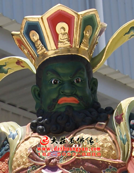 彩绘描金生漆脱胎四大天王之南增长天王塑像特写 彩绘描金生漆脱胎四大天王之南增长天王塑像特写